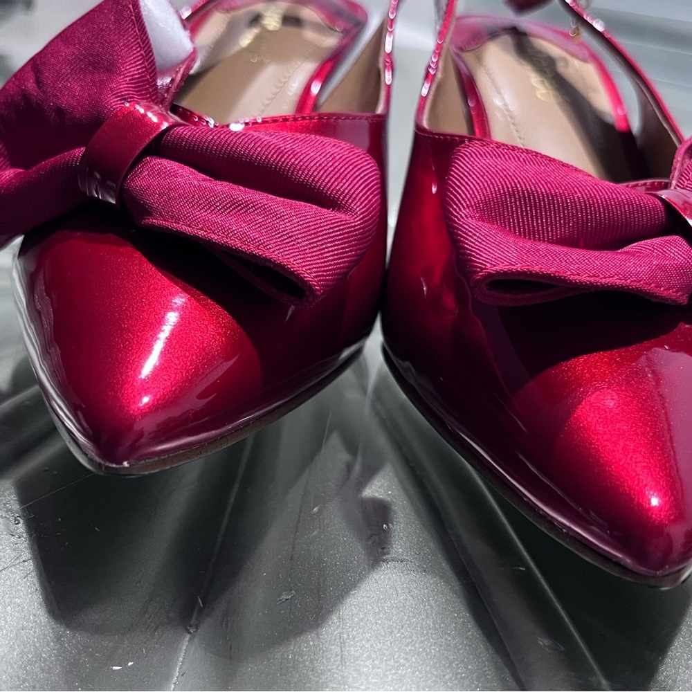 J.Renee Women’s Size 8.5 Red Patent Bow Slingback Heels - Picture 3 of 9